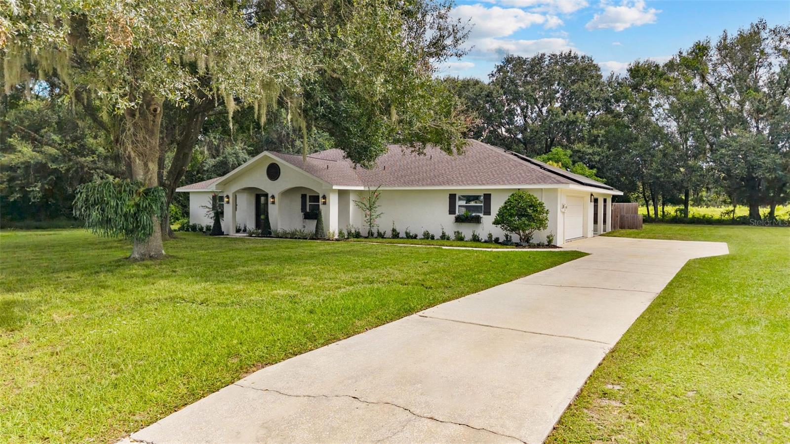 Single Family Residence in ODESSA, FL - Daniel Dourado