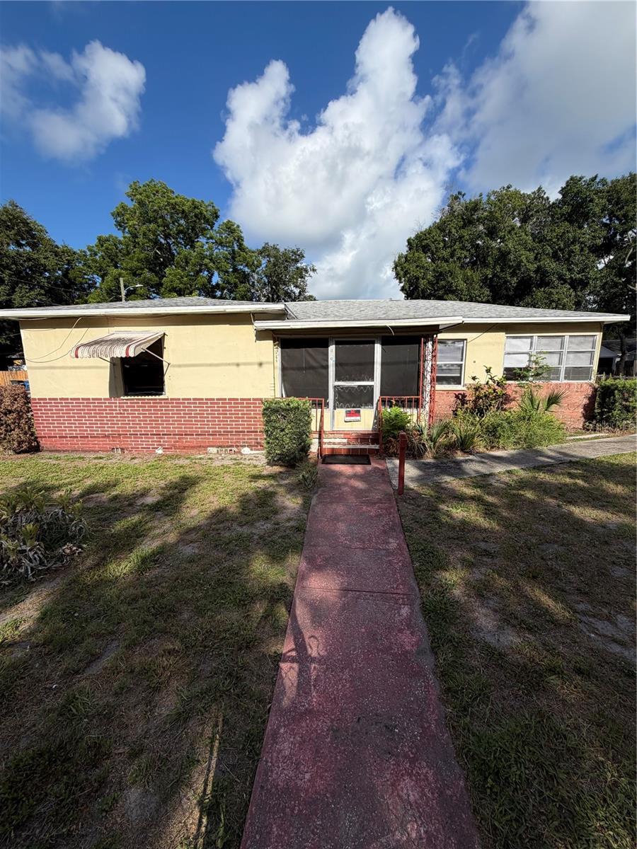 Single Family Residence em CLEARWATER, FL - Daniel Dourado