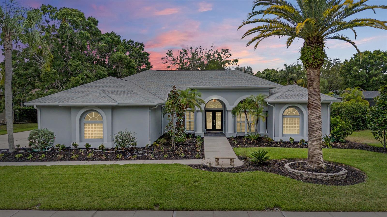 Single Family Residence in PALM HARBOR, FL - Daniel Dourado