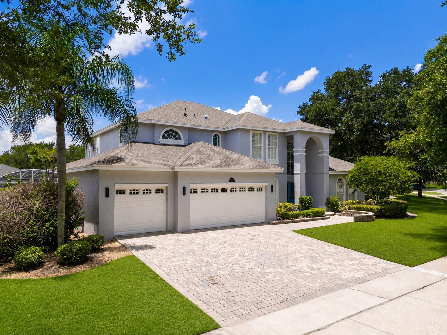 Single Family Residence in ORLANDO, FL - Daniel Dourado