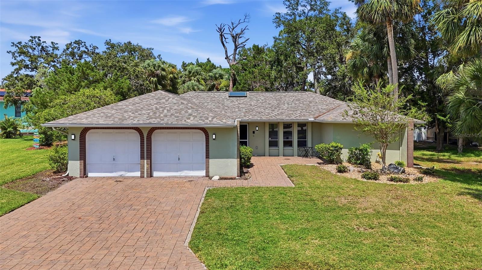 Single Family Residence em NEW PORT RICHEY, FL - Daniel Dourado