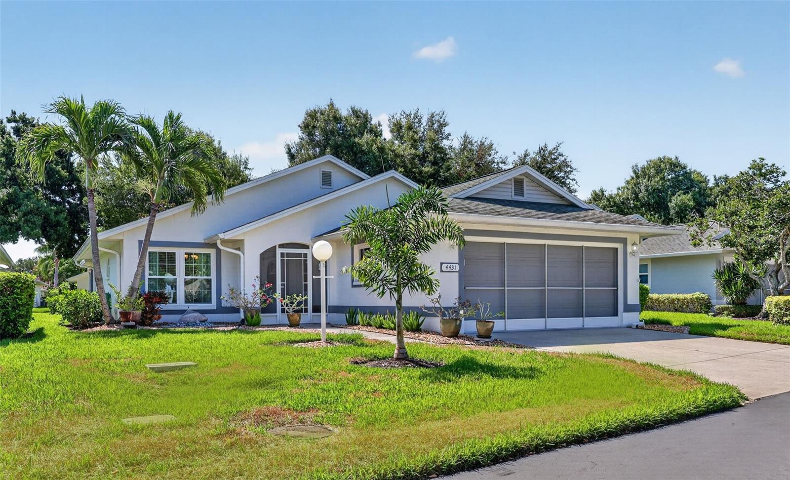 Condominium in BRADENTON, FL - Daniel Dourado