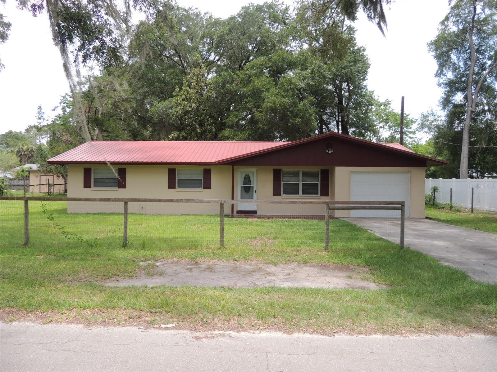 Single Family Residence em WILLISTON, FL - Daniel Dourado