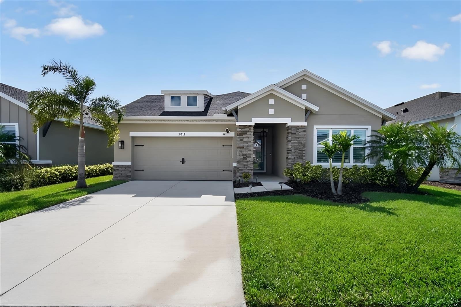 Single Family Residence in PARRISH, FL - Daniel Dourado
