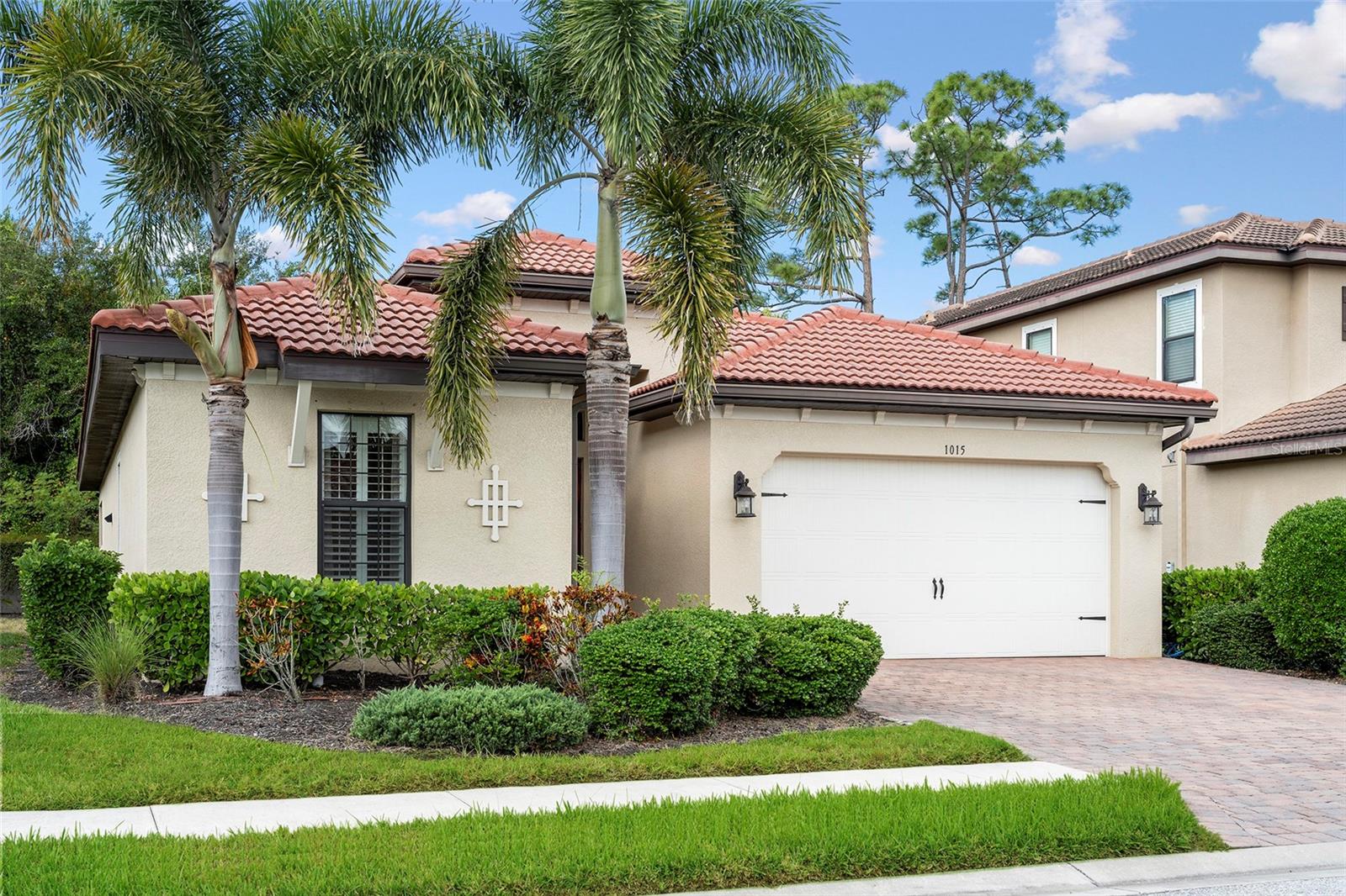 Single Family Residence in NOKOMIS, FL - Daniel Dourado