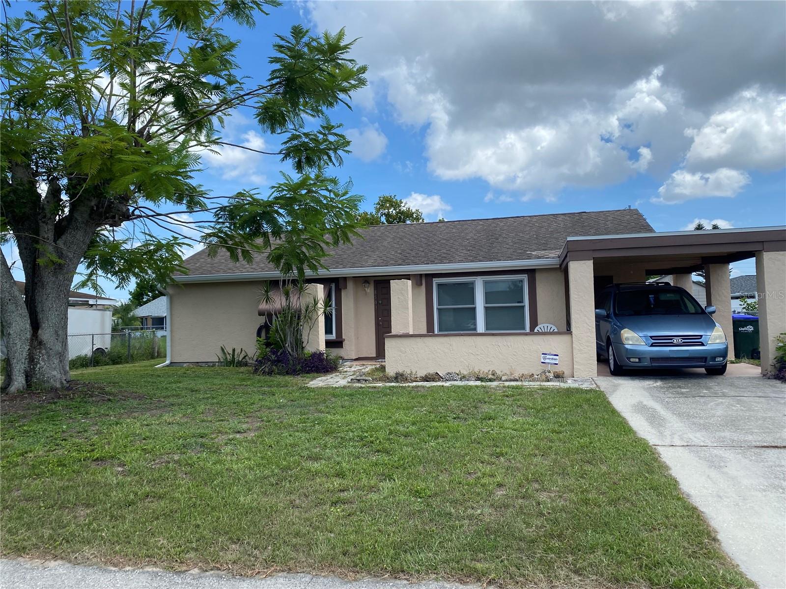 Single Family Residence in NORTH PORT, FL - Daniel Dourado
