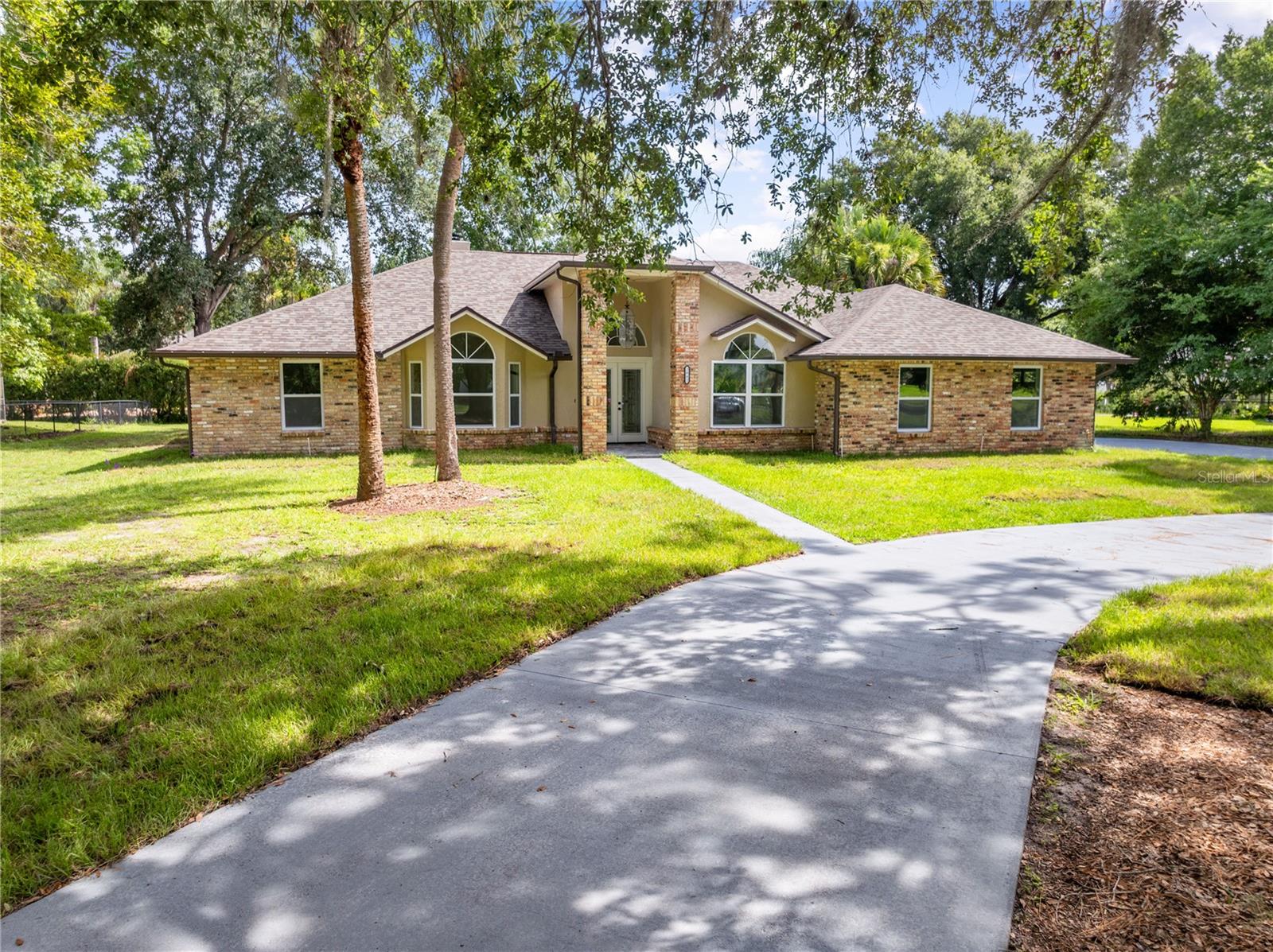 Single Family Residence em ST CLOUD, FL - Daniel Dourado