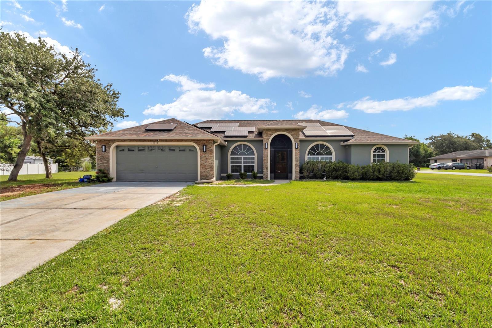 Single Family Residence in OCALA, FL - Daniel Dourado