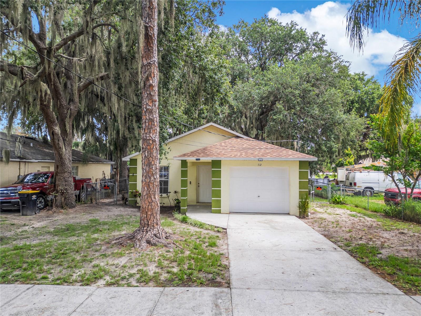 Single Family Residence in AUBURNDALE, FL - Daniel Dourado