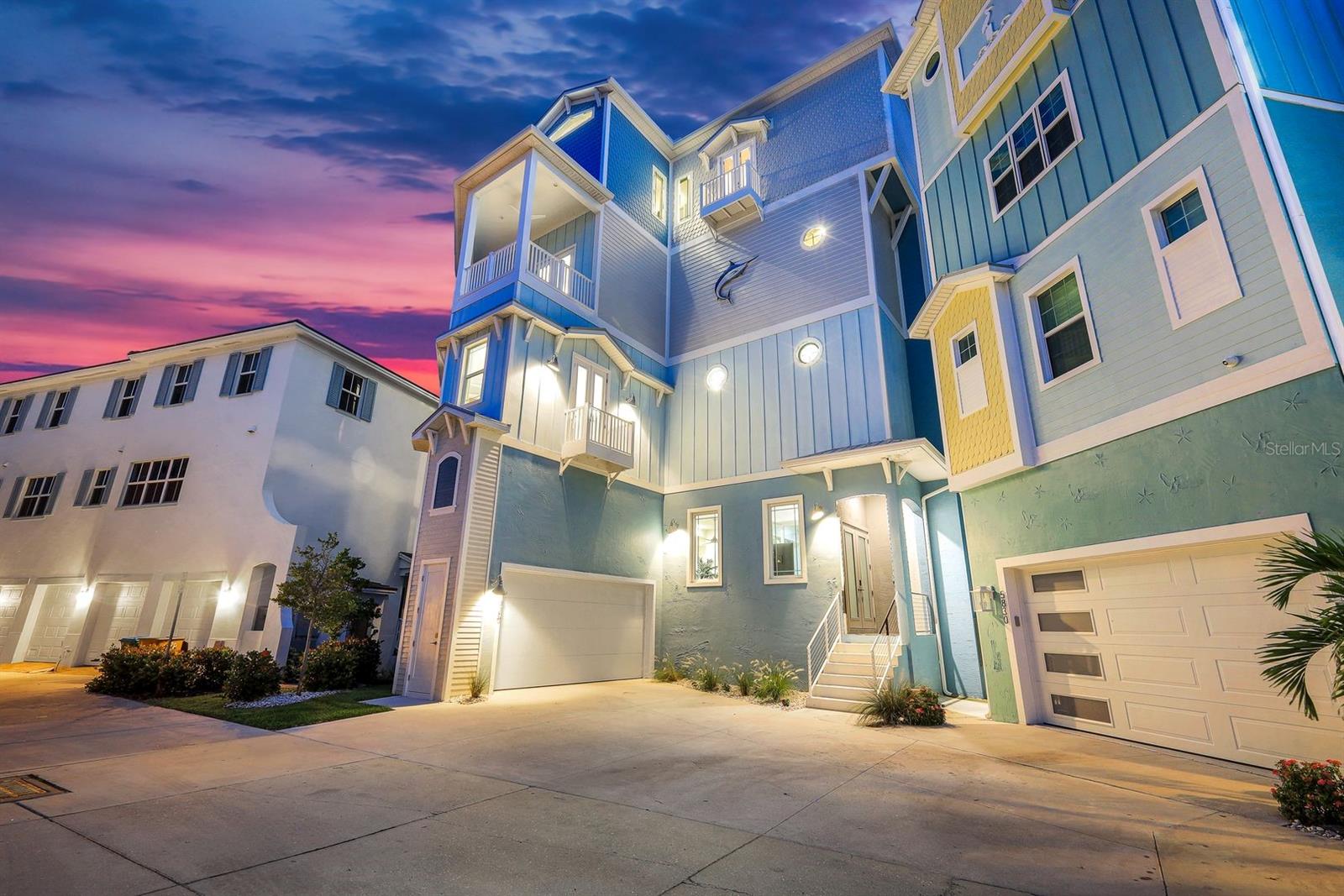 Single Family Residence in CAPE CORAL, FL - Daniel Dourado