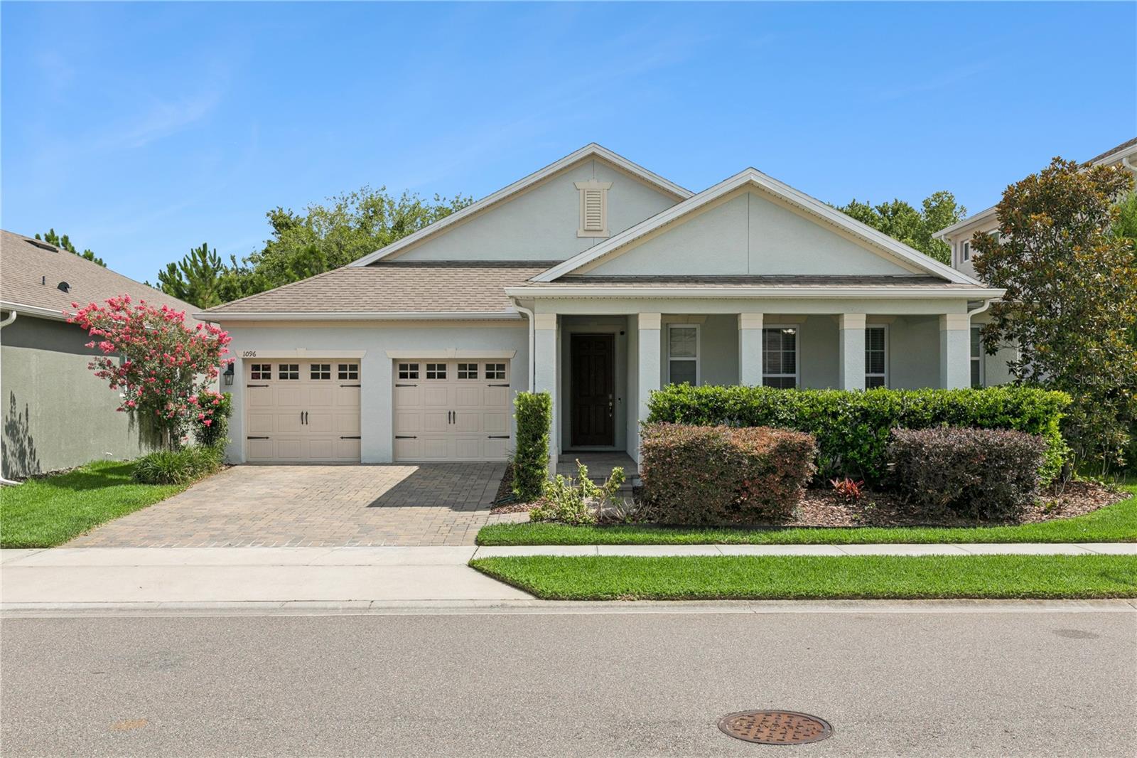 Single Family Residence em OVIEDO, FL - Daniel Dourado