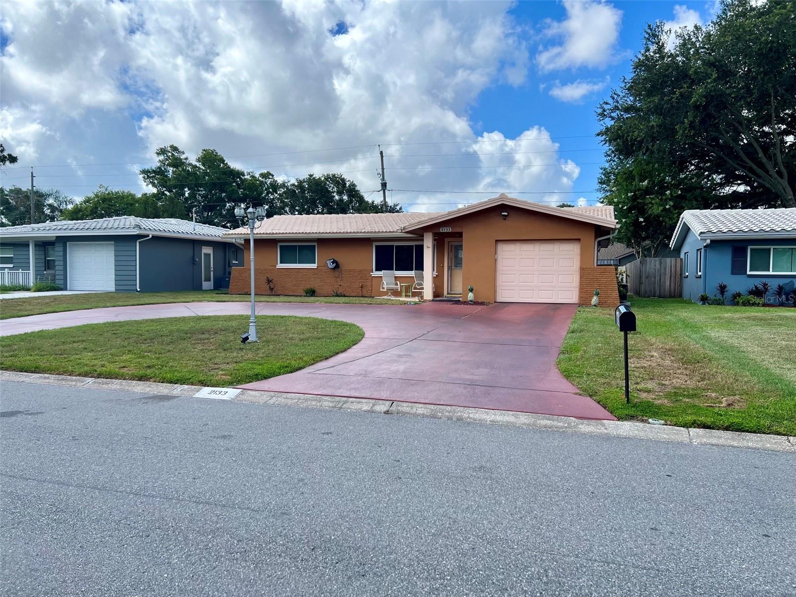 Single Family Residence em CLEARWATER, FL - Daniel Dourado