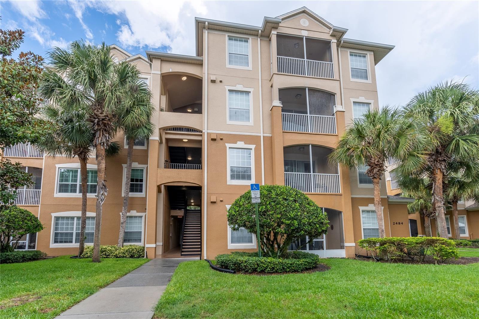 Condominium in ORLANDO, FL - Daniel Dourado