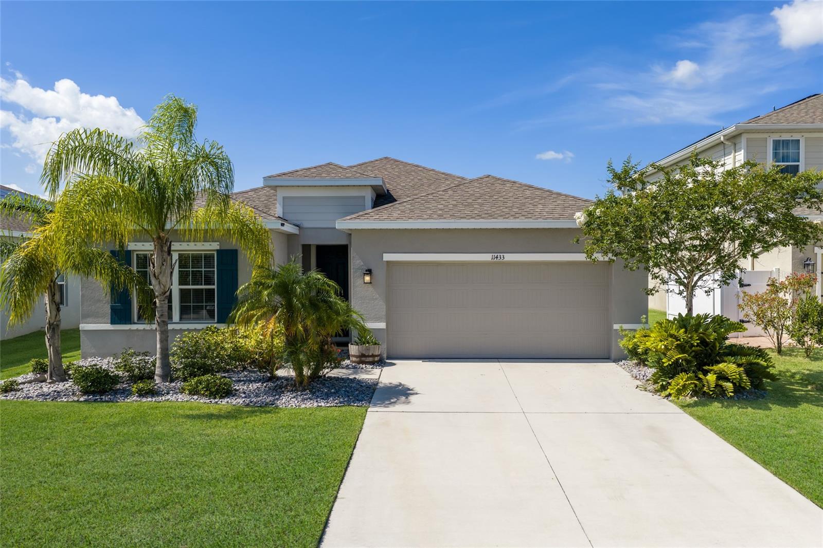 Single Family Residence in PARRISH, FL - Daniel Dourado