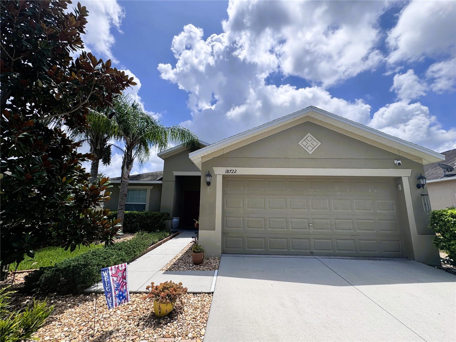 Single Family Residence in HUDSON, FL - Daniel Dourado