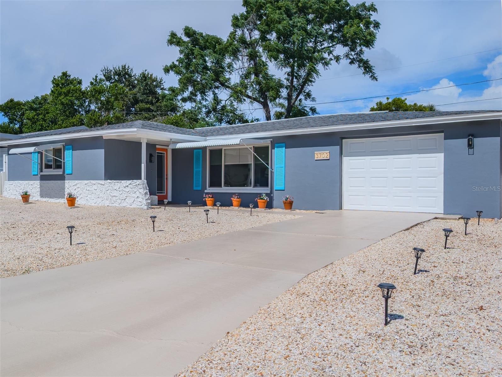 Single Family Residence em HOLIDAY, FL - Daniel Dourado