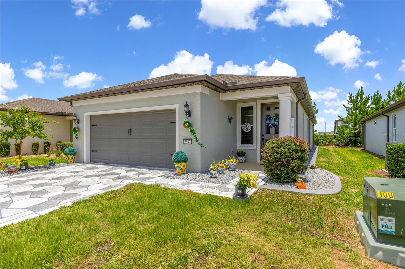 Single Family Residence in OCALA, FL - Daniel Dourado
