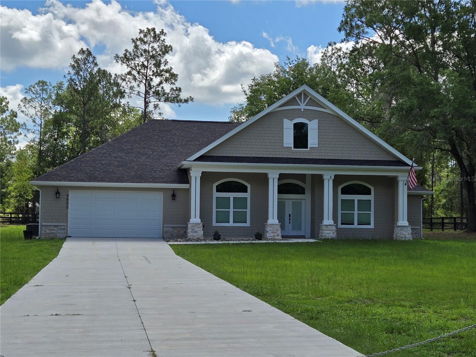 Single Family Residence in DUNNELLON, FL - Daniel Dourado