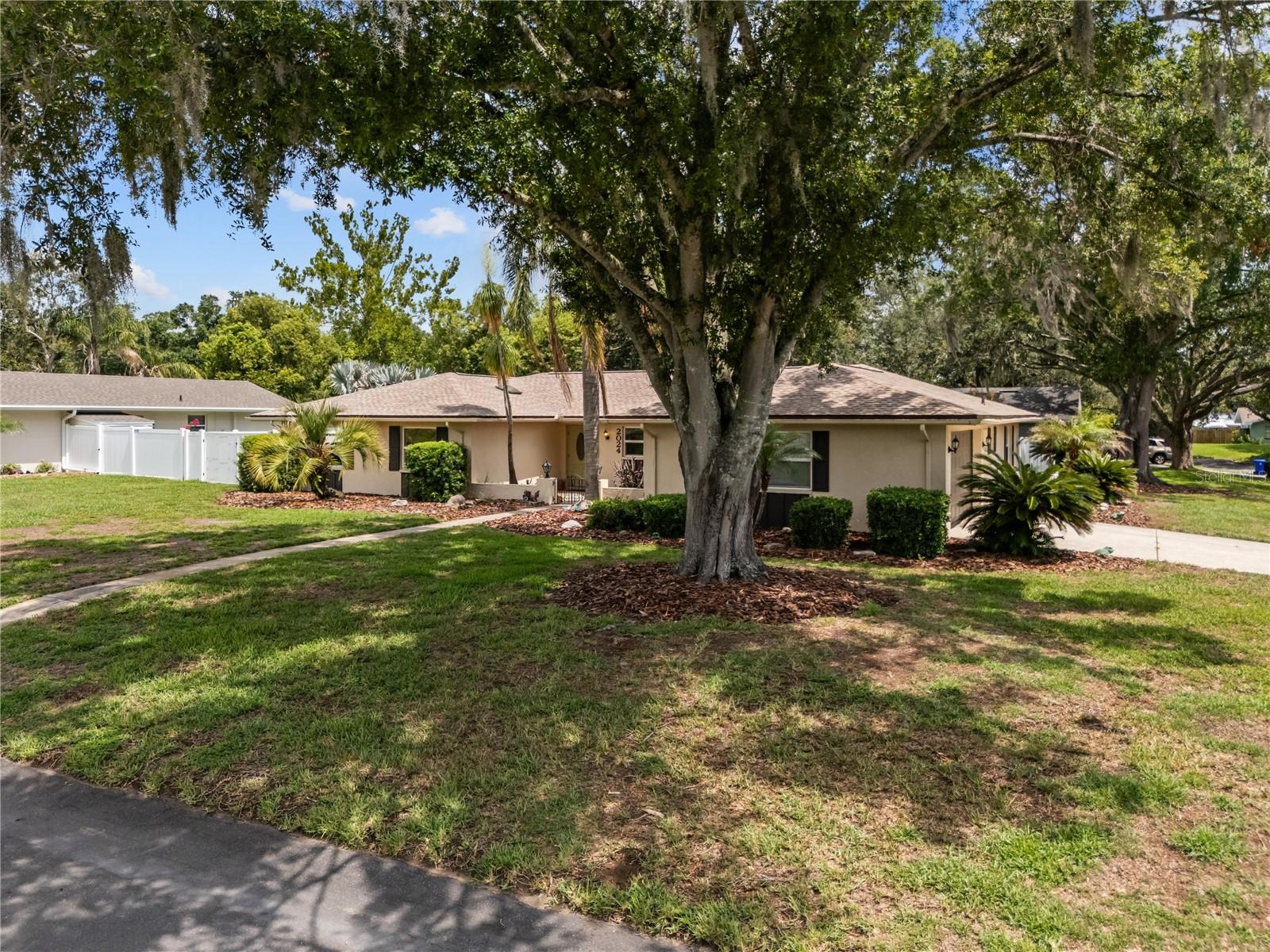 Single Family Residence em LAKELAND, FL - Daniel Dourado