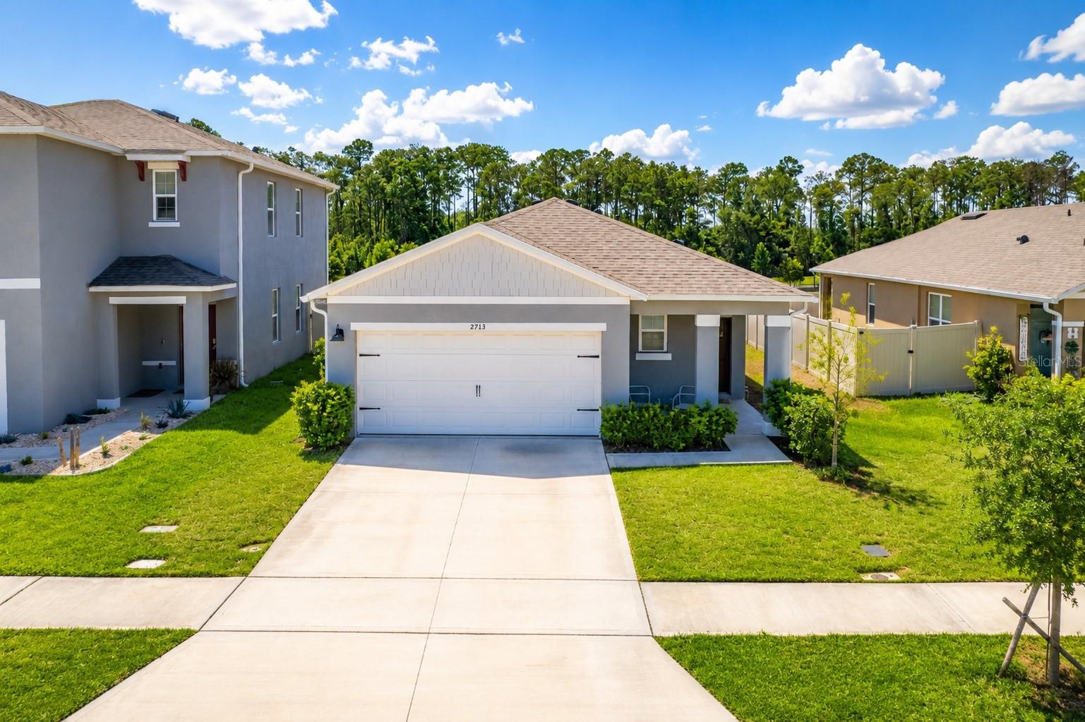 Single Family Residence em HARMONY, FL - Daniel Dourado