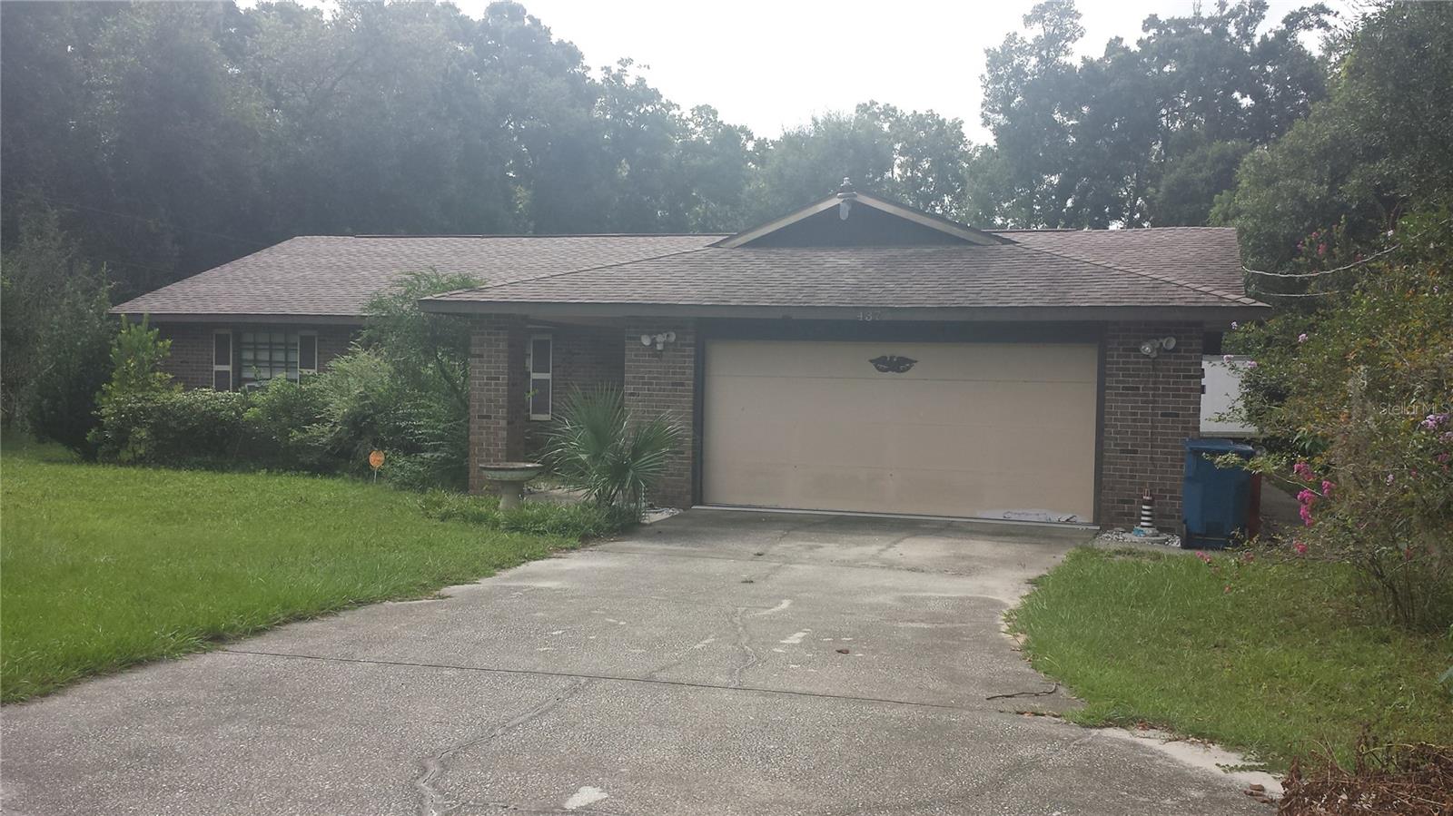 Single Family Residence em DELAND, FL - Daniel Dourado