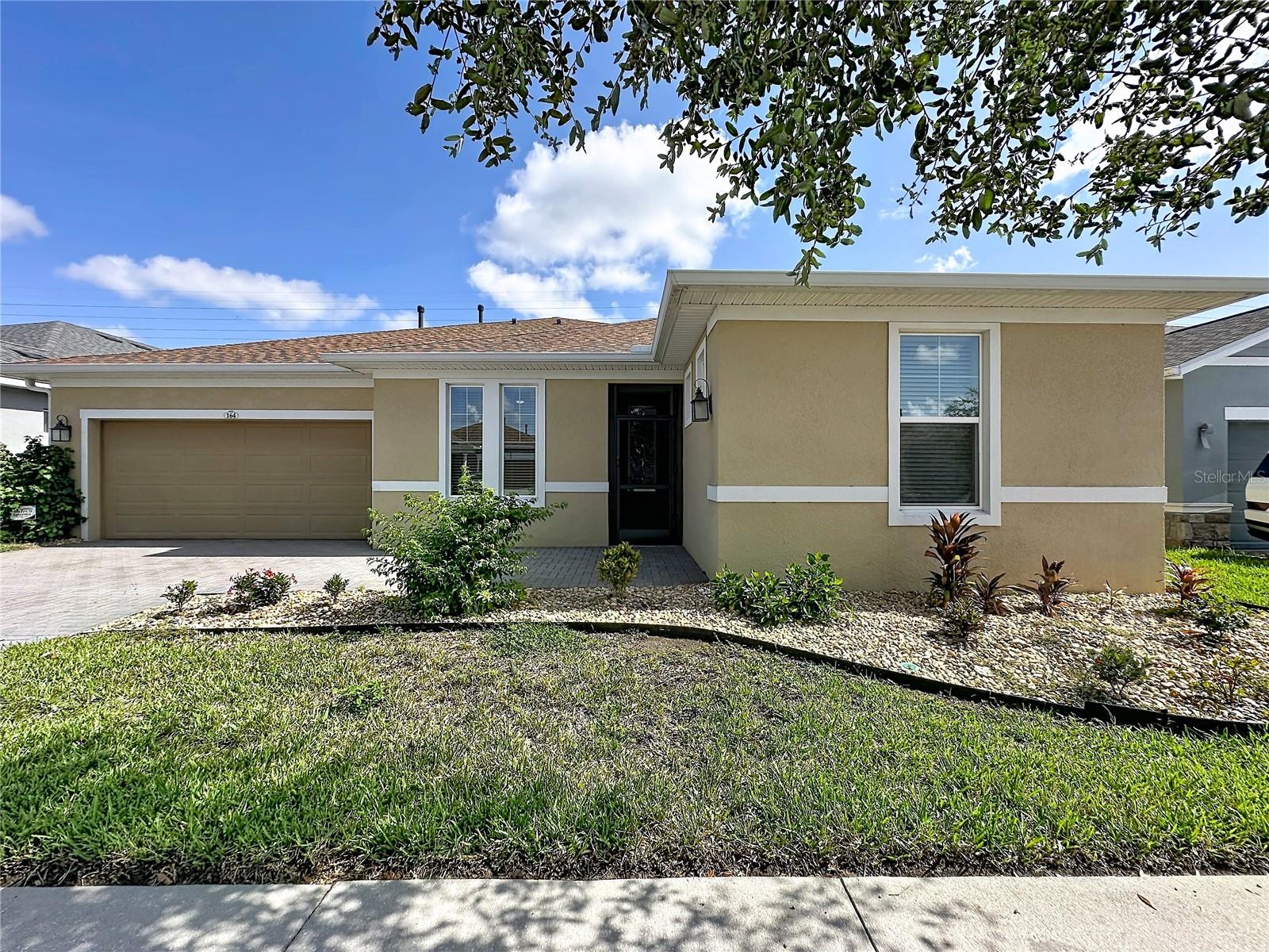 Single Family Residence in GROVELAND, FL - Daniel Dourado