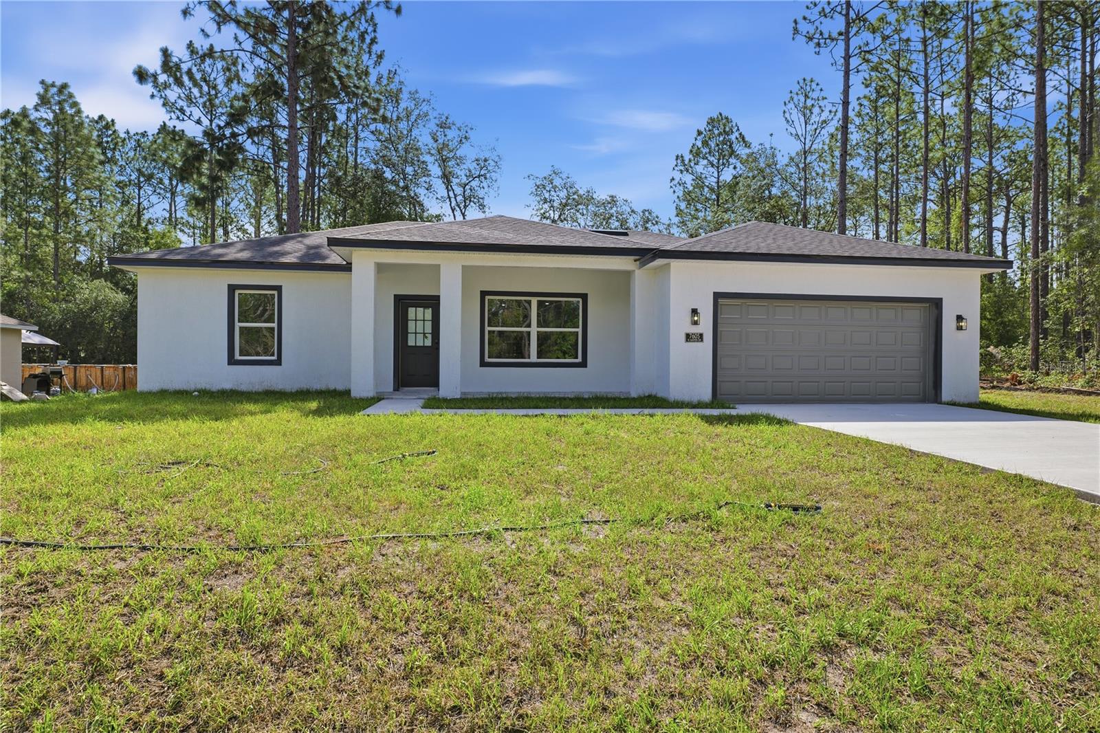 Single Family Residence em CITRUS SPRINGS, FL - Daniel Dourado