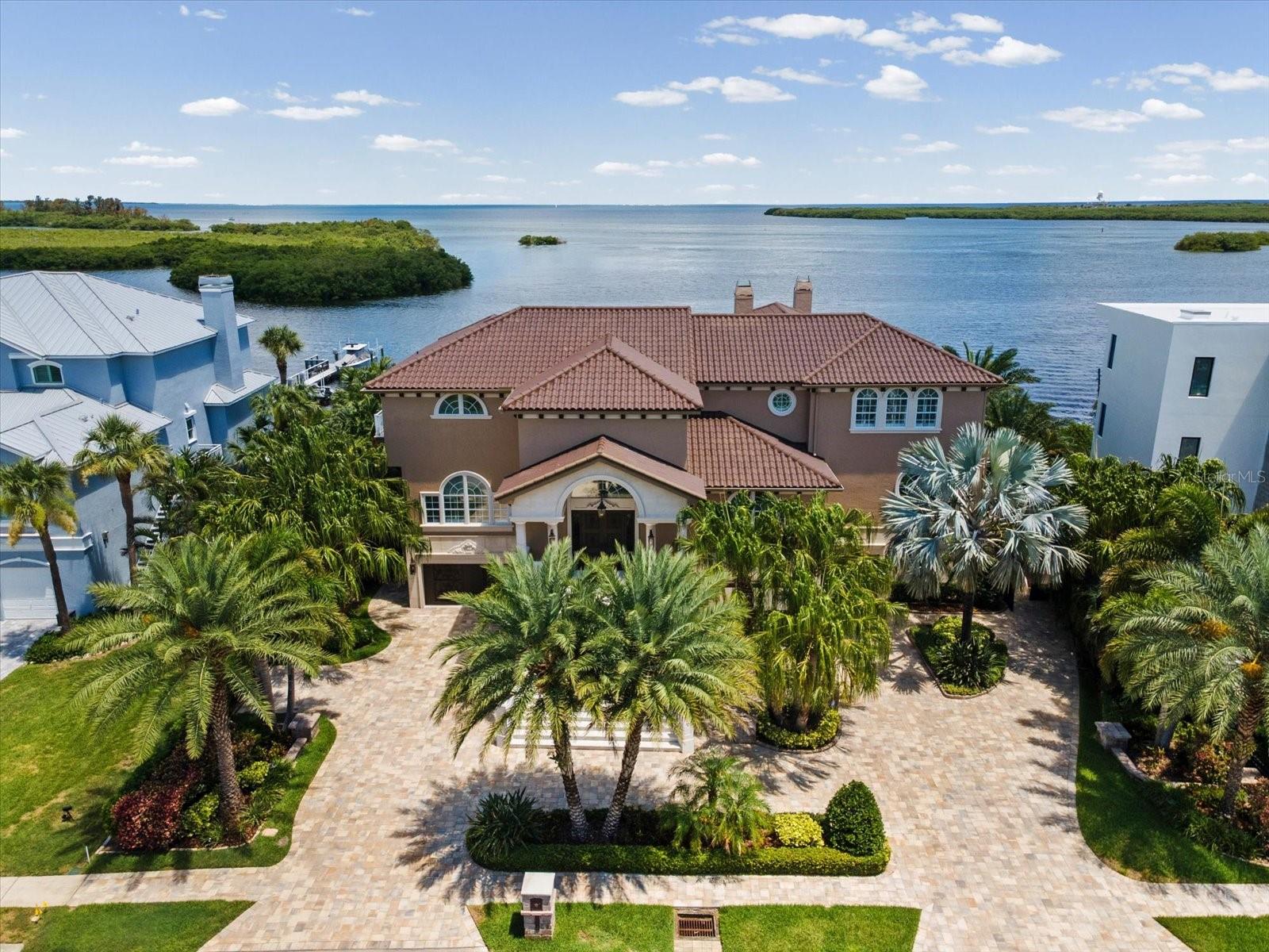 Single Family Residence in TARPON SPRINGS, FL - Daniel Dourado