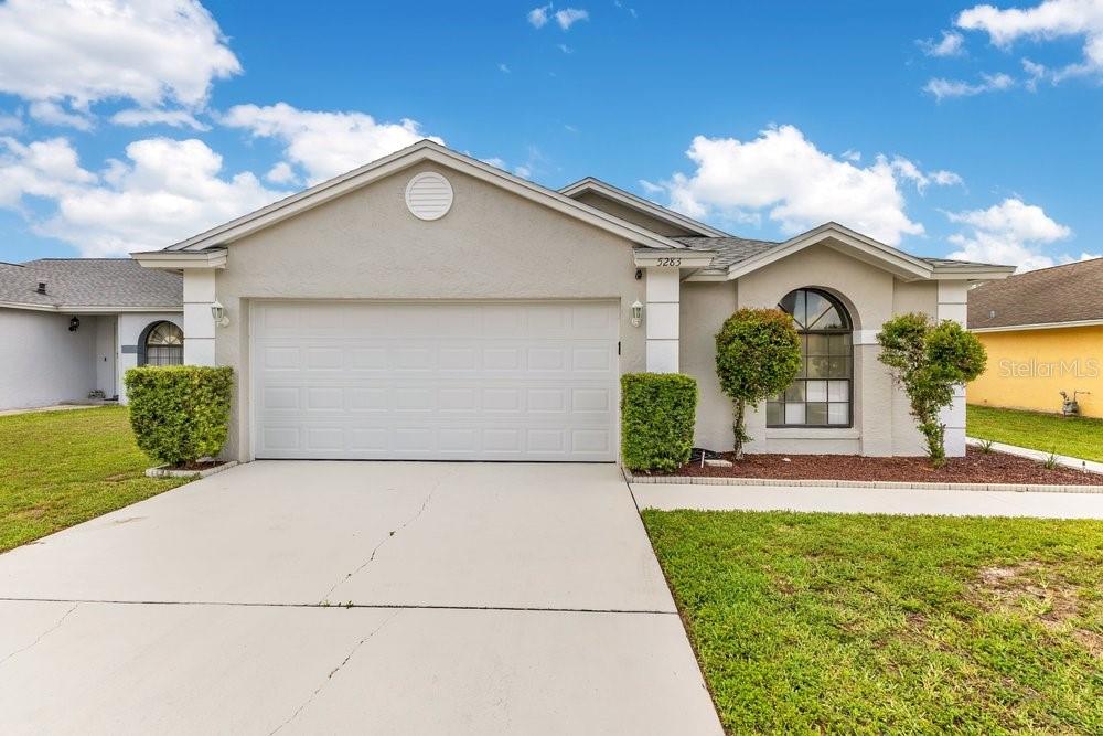 Single Family Residence em KISSIMMEE, FL - Daniel Dourado