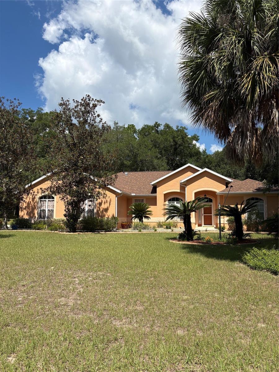 Single Family Residence in DUNNELLON, FL - Daniel Dourado