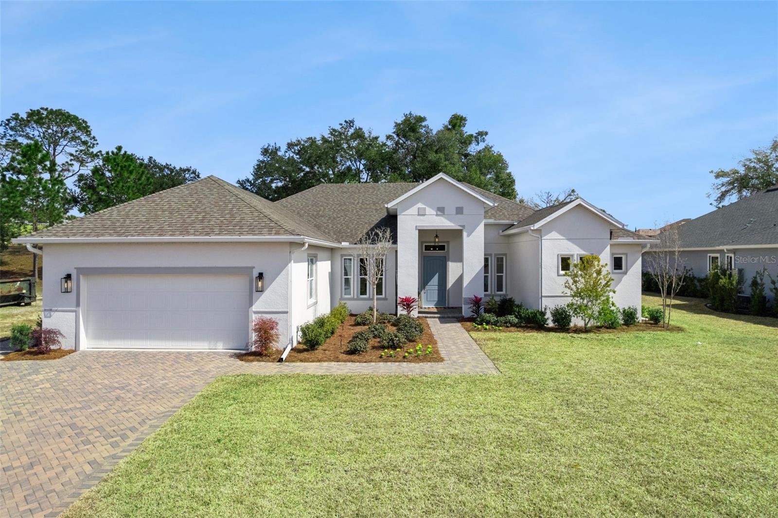 Single Family Residence in LADY LAKE, FL - Daniel Dourado