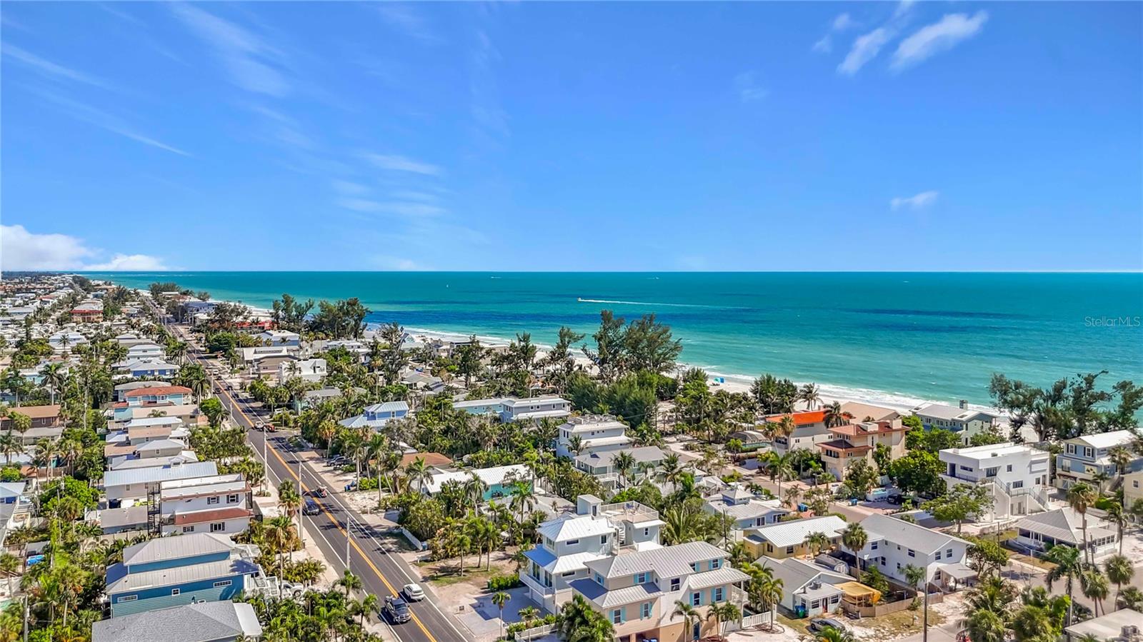 Single Family Residence em BRADENTON BEACH, FL - Daniel Dourado
