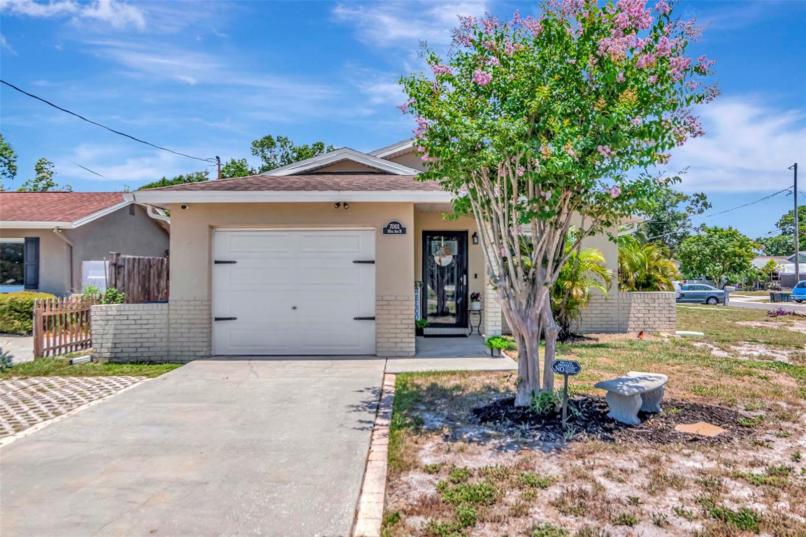 Single Family Residence em PINELLAS PARK, FL - Daniel Dourado