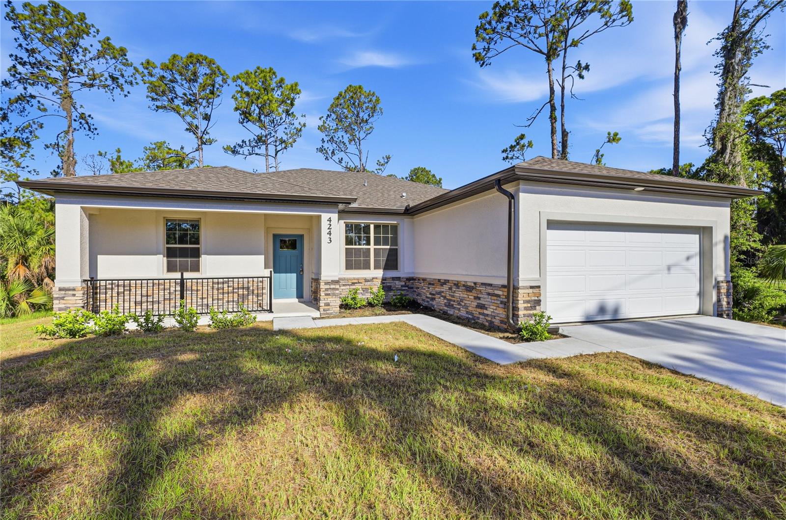 Single Family Residence in NORTH PORT, FL - Daniel Dourado