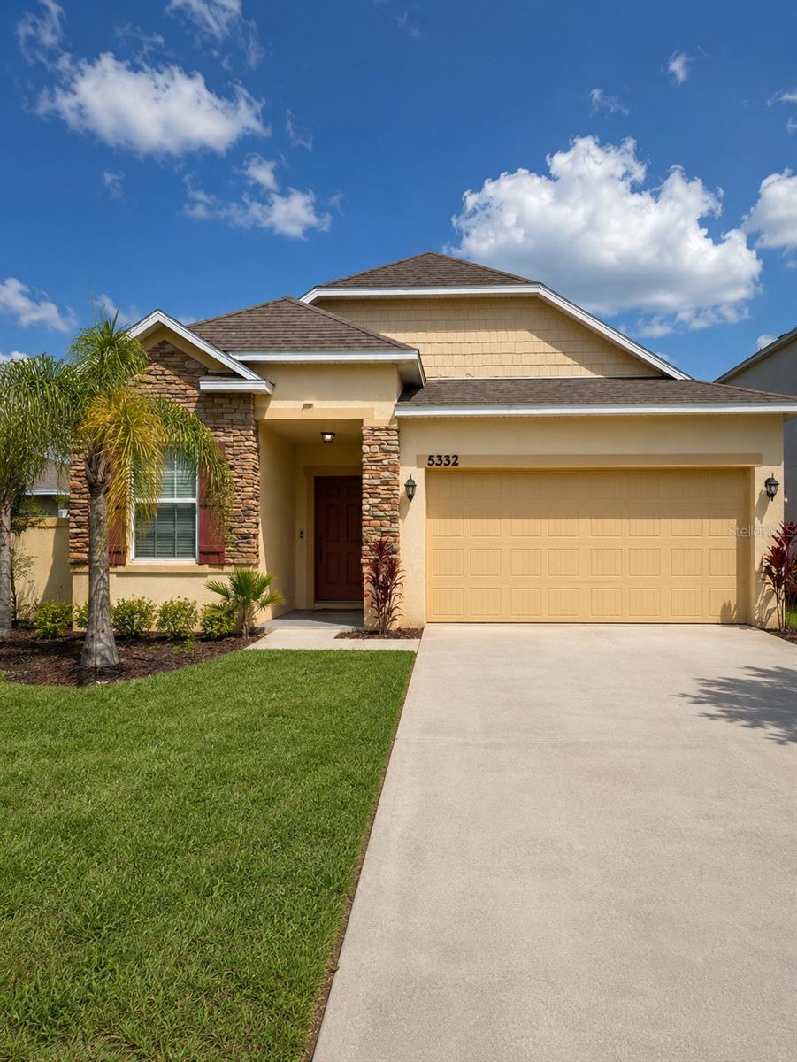 Single Family Residence em PORT ST LUCIE, FL - Daniel Dourado