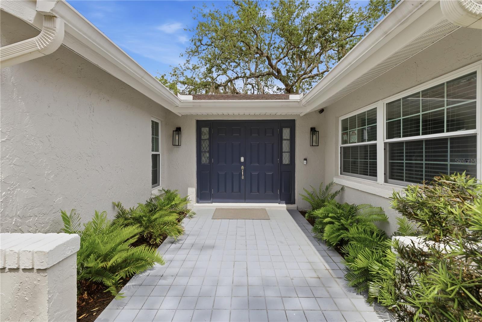 Single Family Residence in WINTER SPRINGS, FL - Daniel Dourado