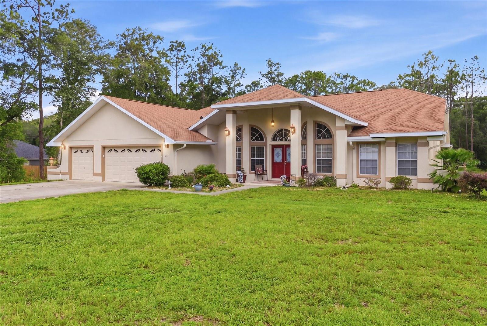Single Family Residence em HERNANDO, FL - Daniel Dourado