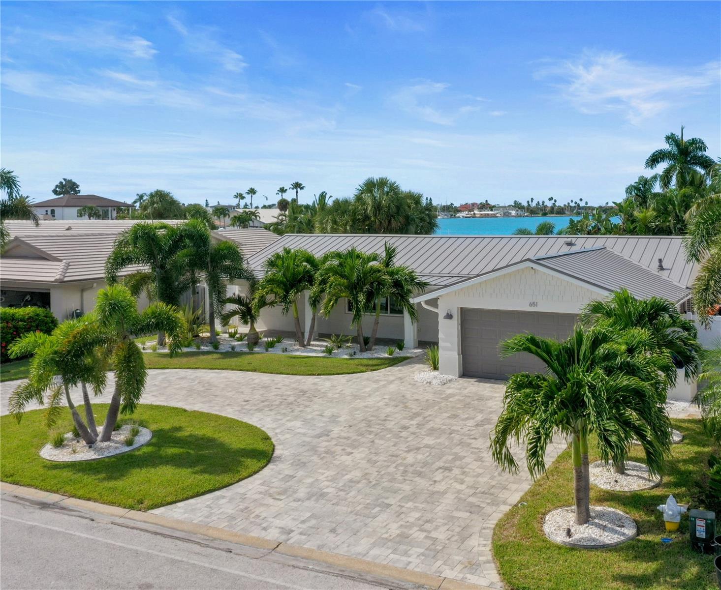 Single Family Residence em ST PETE BEACH, FL - Daniel Dourado