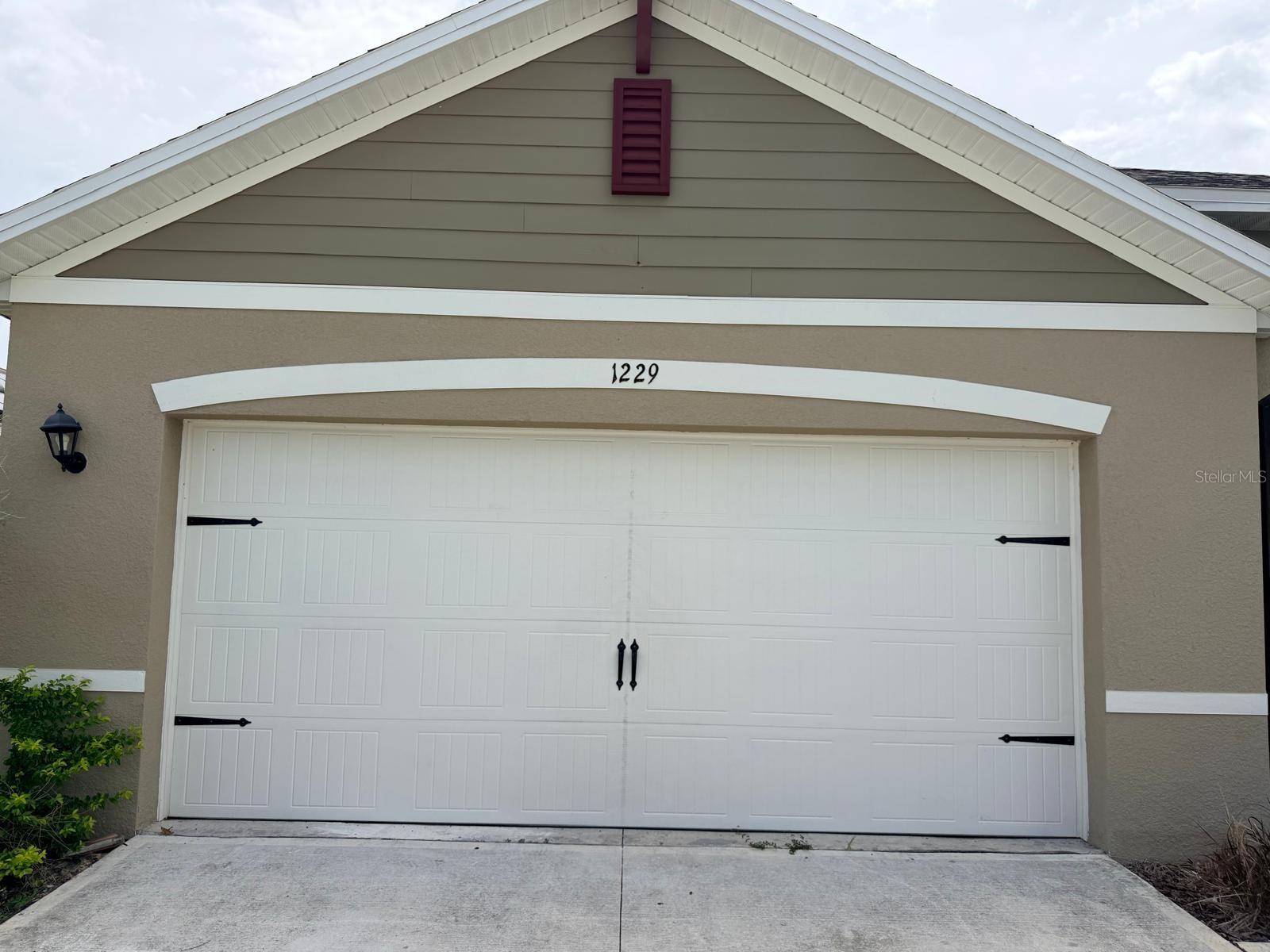 Single Family Residence in DAVENPORT, FL - Daniel Dourado