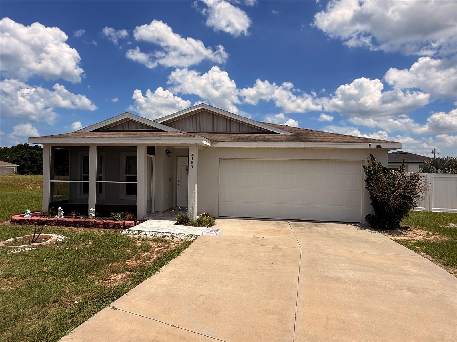 Single Family Residence em POINCIANA, FL - Daniel Dourado