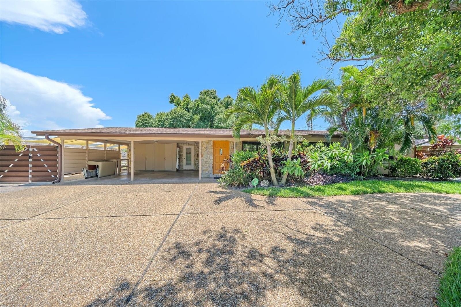 Single Family Residence em SARASOTA, FL - Daniel Dourado