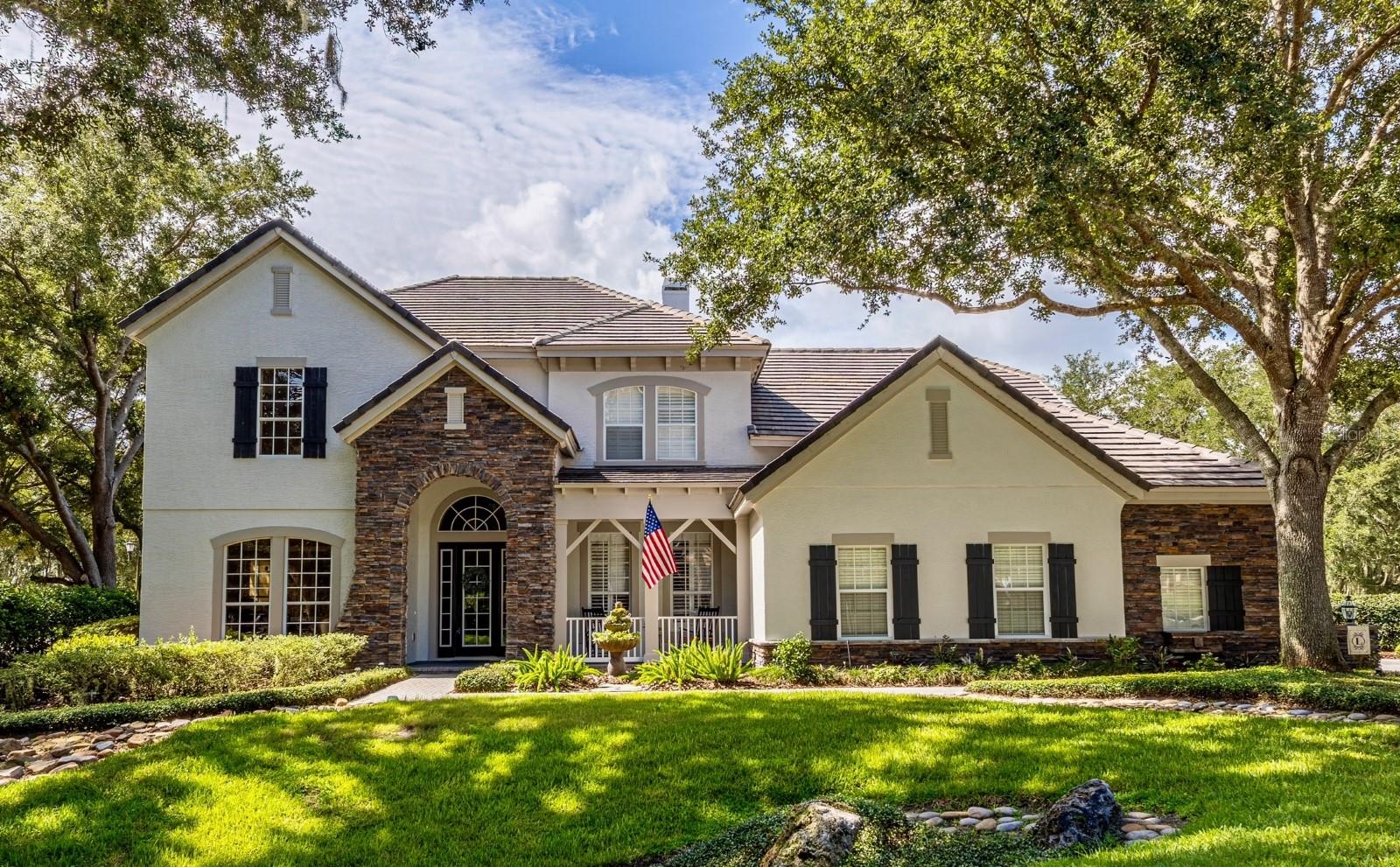 Single Family Residence em SORRENTO, FL - Daniel Dourado