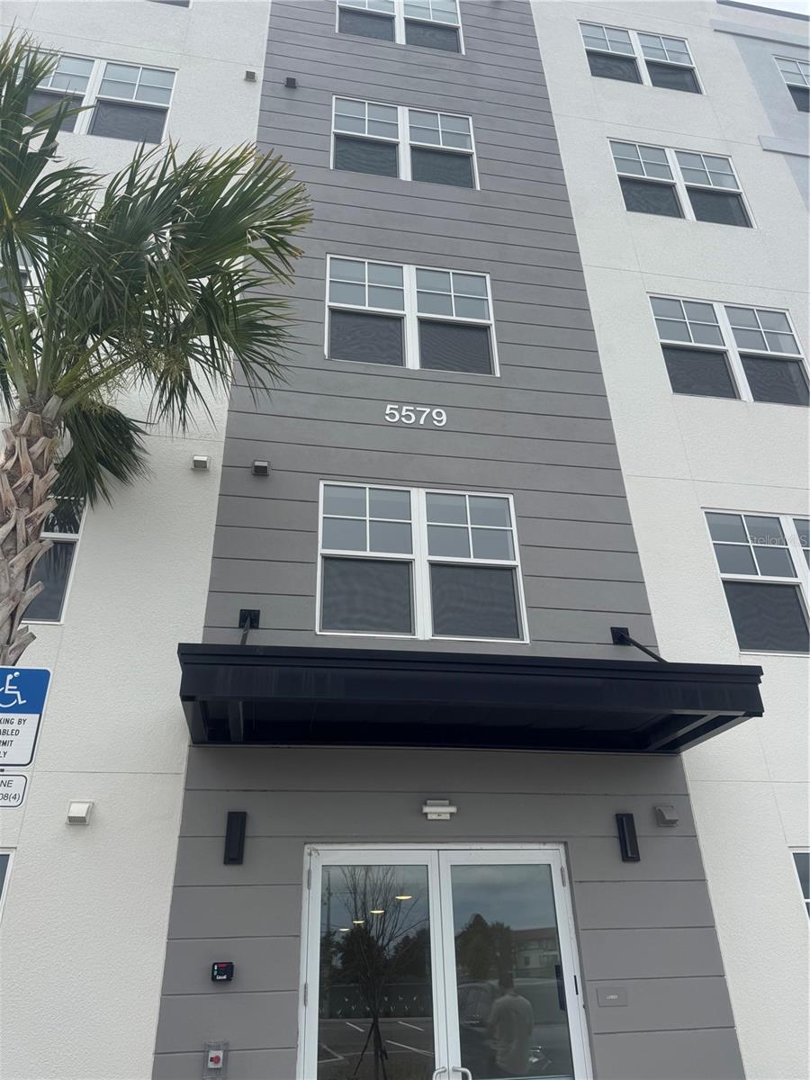 Condominium in ORLANDO, FL - Daniel Dourado