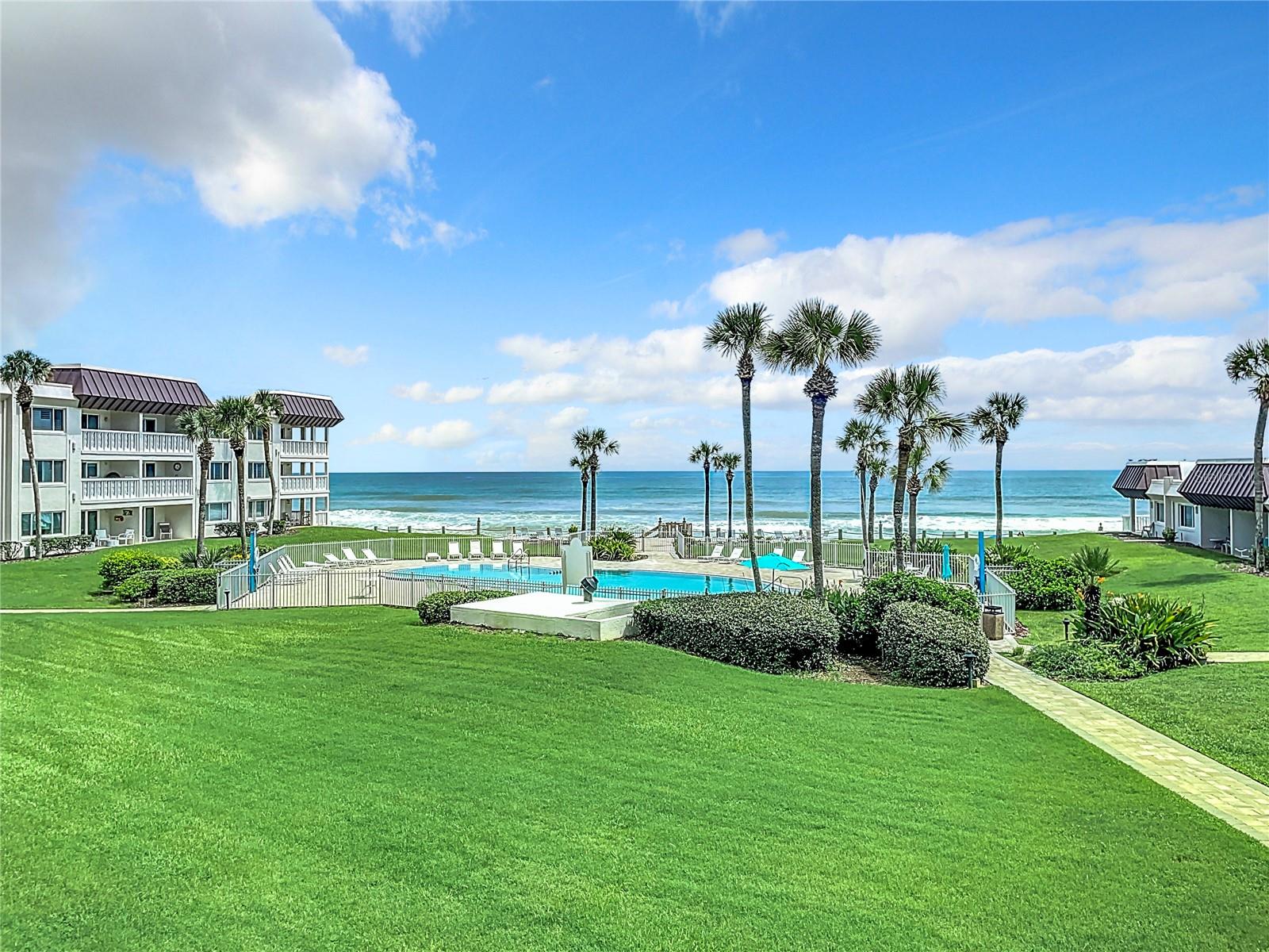 Condominium in NEW SMYRNA BEACH, FL - Daniel Dourado