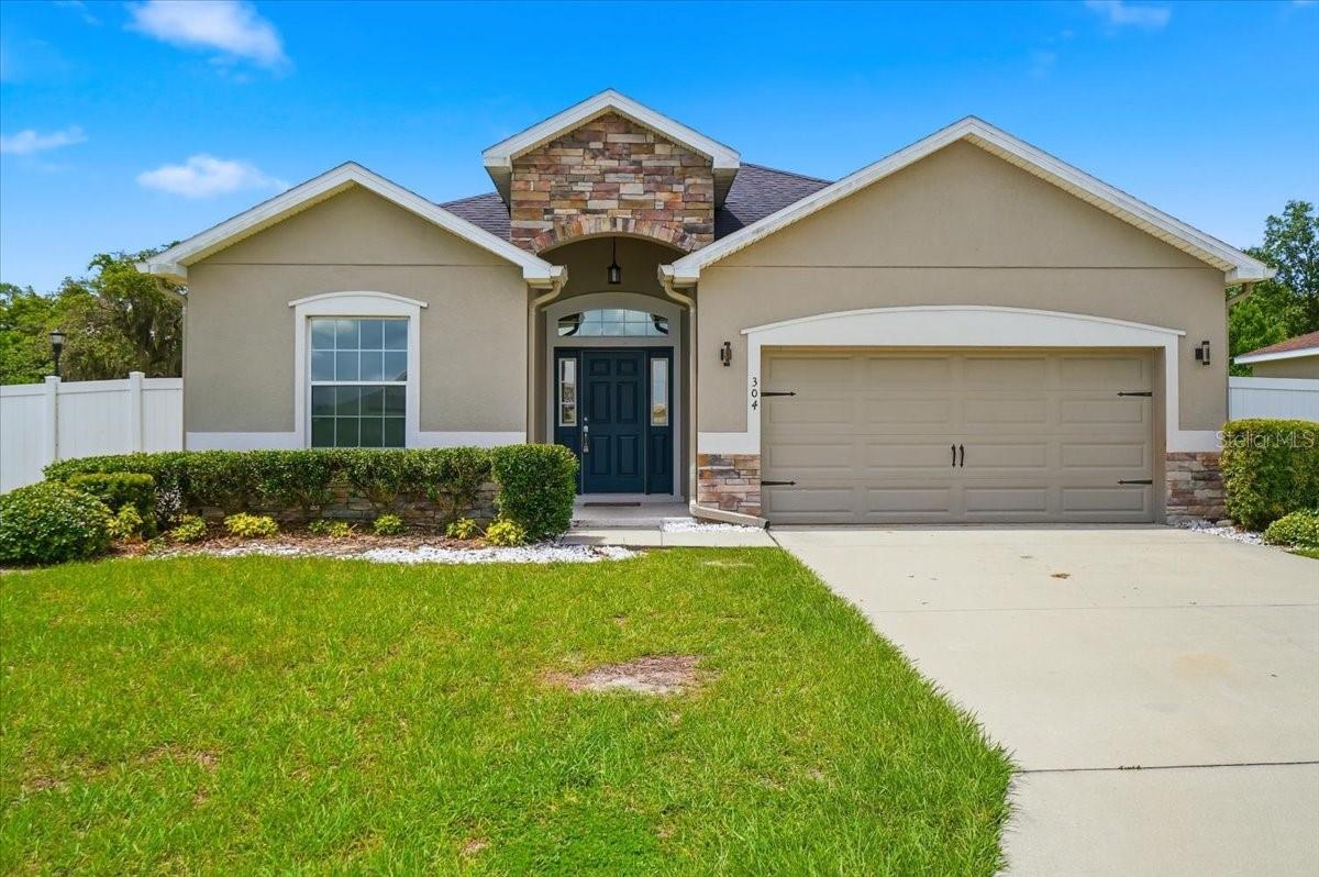 Single Family Residence in LAKE ALFRED, FL - Daniel Dourado