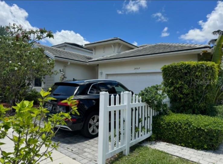 Single Family Residence em HOMESTEAD, FL - Daniel Dourado