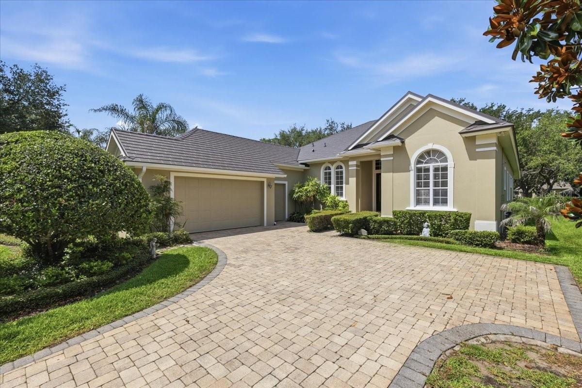 Single Family Residence in WINDERMERE, FL - Daniel Dourado