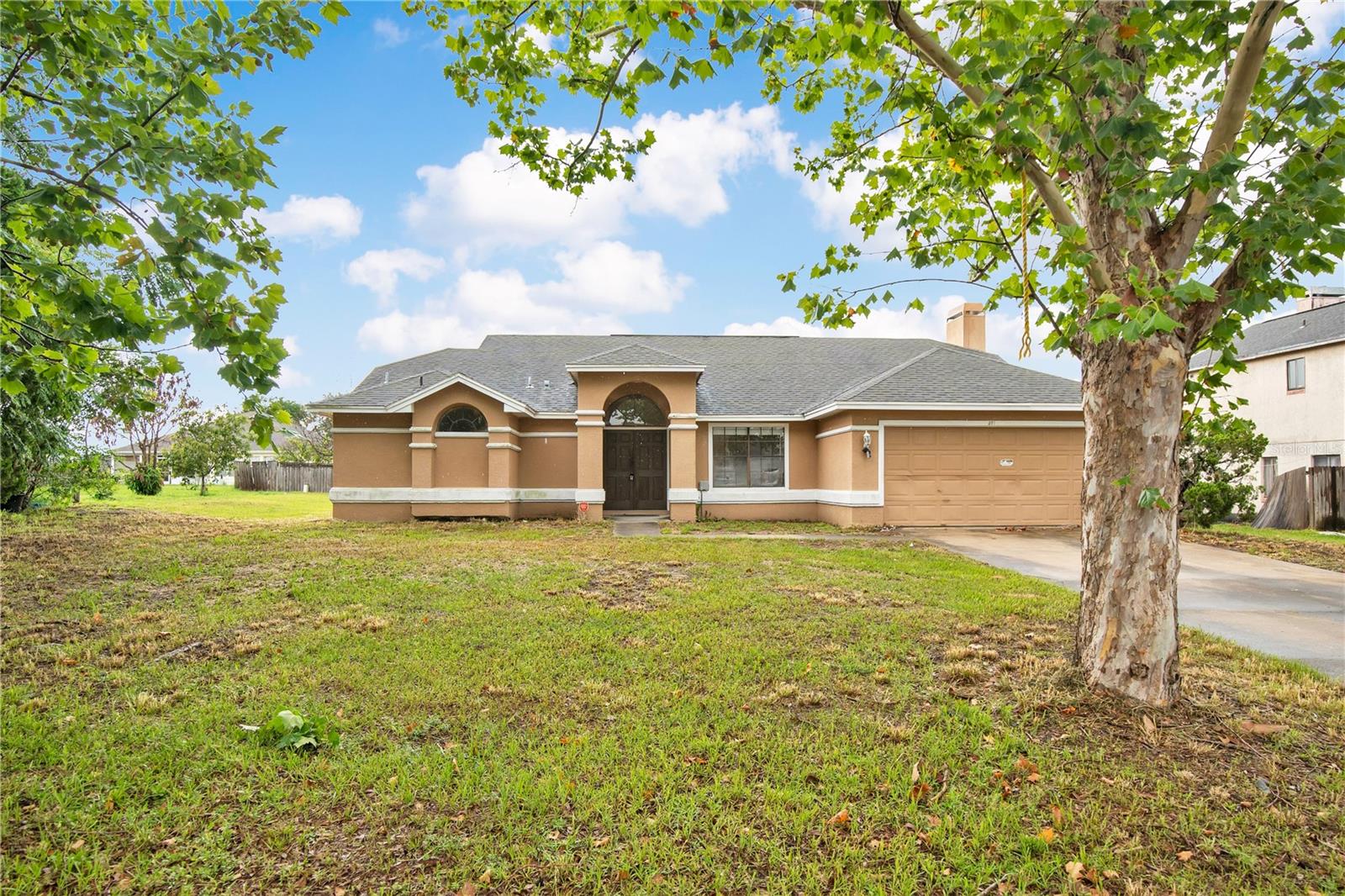 Single Family Residence in ORLANDO, FL - Daniel Dourado