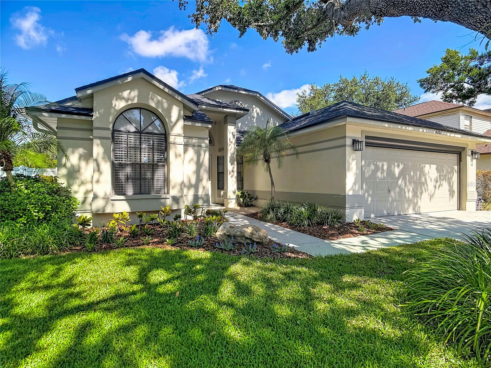 Single Family Residence in PLANT CITY, FL - Daniel Dourado