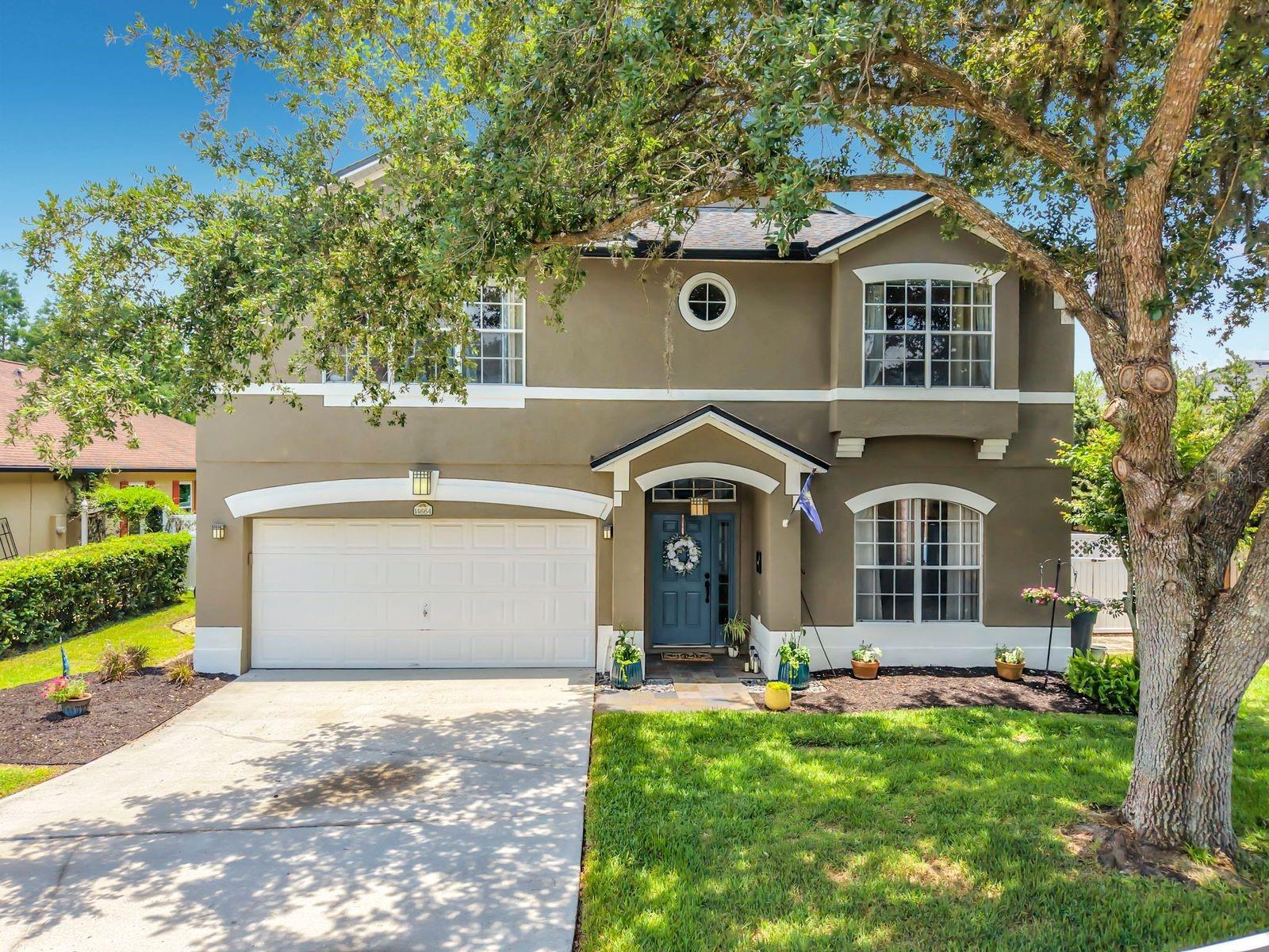 Single Family Residence in ORLANDO, FL - Daniel Dourado